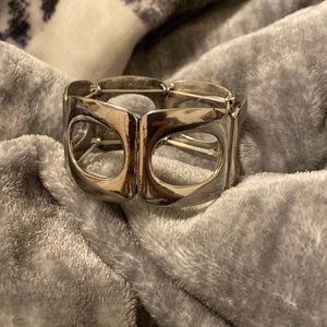 Silver stretch bracelet
